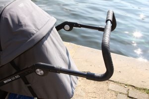 Der höhenverstellbare Griff vom GO BIG von Britax