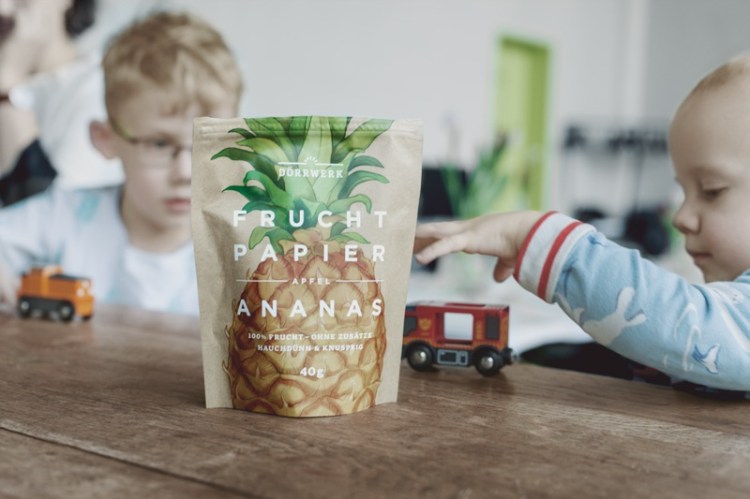 papier-ananas-kinder-spielen