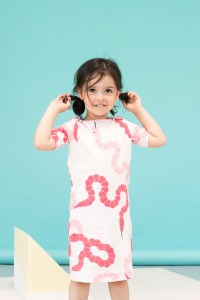 Nachhaltige Kindermode in Pastellfarben: Kleid von Love Kidswear