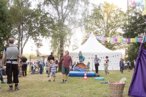 A Summers Tale-Festival mit Kind: Spielwiese und Kinder-Zelte