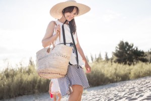 Frau im Look von Maqu Berlin zum Thema nachhaltige Mode