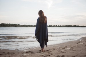 Wollcape aus Alpaka von Karin Fradenraij