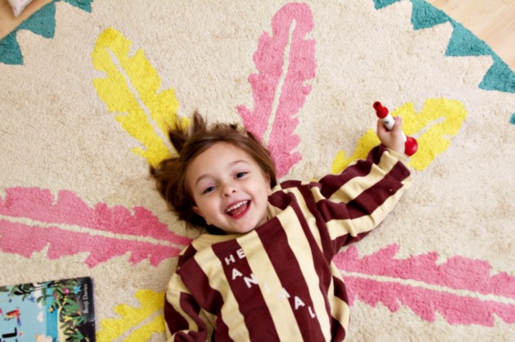 junge-jubel-teppich-minividuals